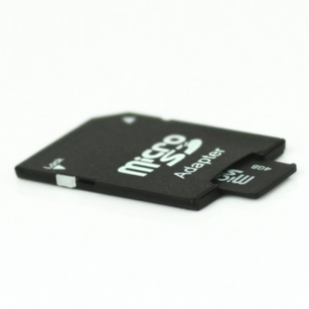 Carte Micro SD Avec Adaptateur 4GB disponible dans votre boutique à Dakar