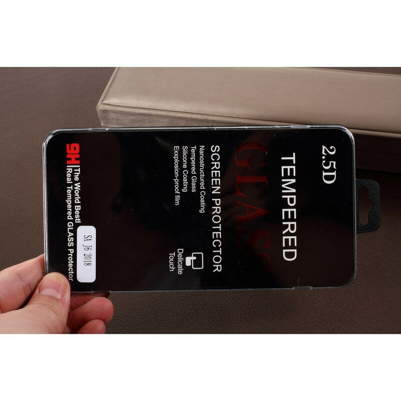 Arc Edge tempered glass protection for Samsung Galaxy J6 2018 screen