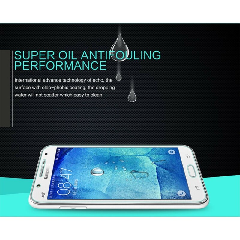 Tempered glass protection for the Samsung Galaxy J5 screen